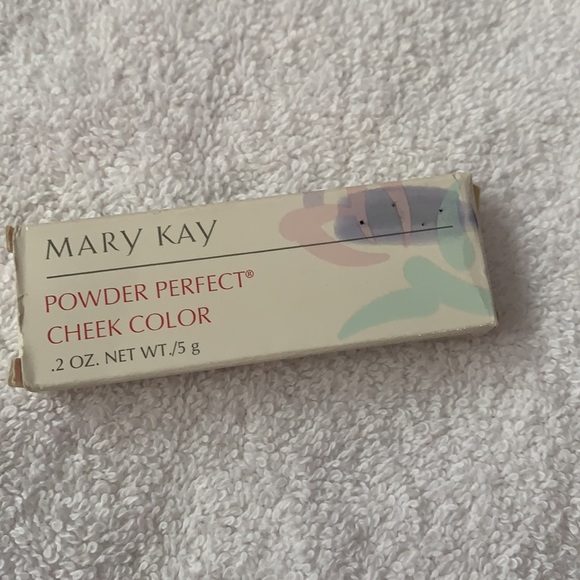 Mary Kay Blush - Picture 4 of 4